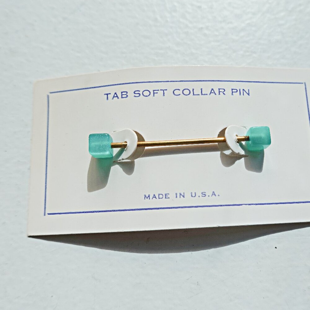 Vintage  Collar Bar Pin Green Lucite Art Deco Style New Old Stock